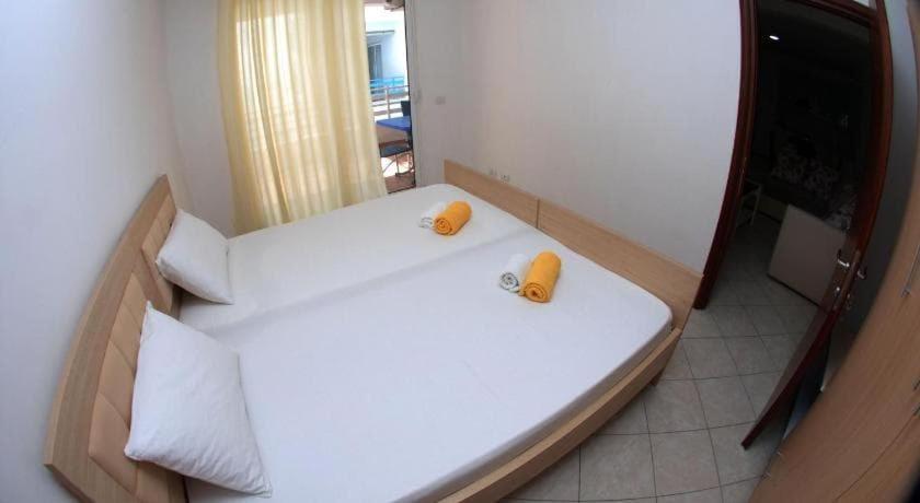 Sea View Apartments Saranda Exterior photo